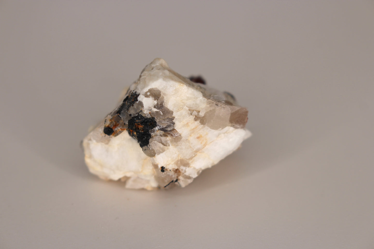 Spessartine Garnets on Quartz w/ Mica, Feldspar and Schorl