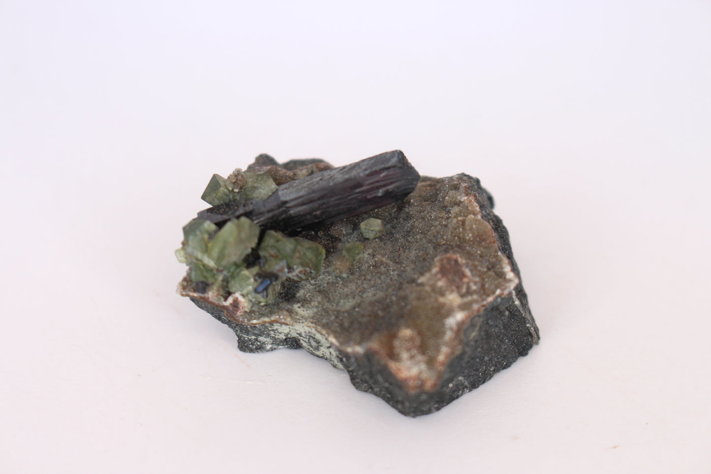 Vivianite and Ludlamite