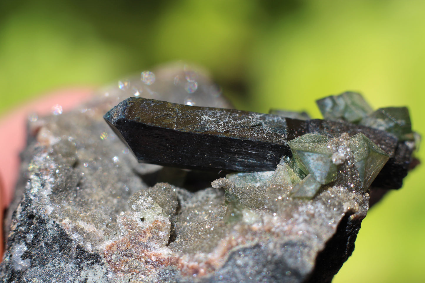 Vivianite and Ludlamite