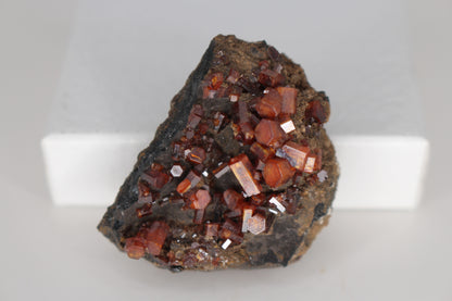 Vanadinite w/ Manganese Oxide