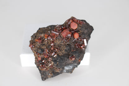 Vanadinite w/ Manganese Oxide