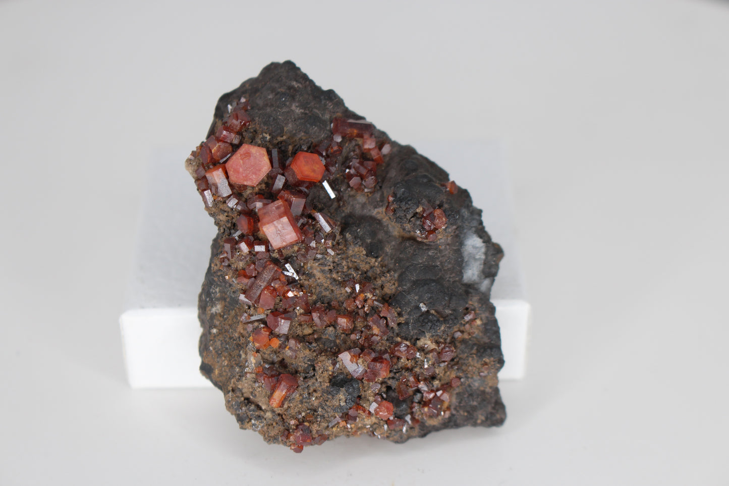 Vanadinite w/ Manganese Oxide