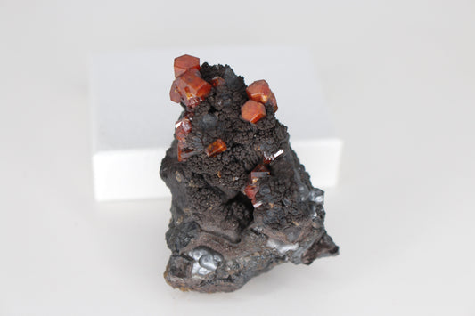 Vanadinite w/ Manganese Oxide