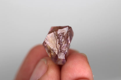 Ametrine, UV Reactive