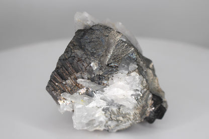 Ferberite on Quartz