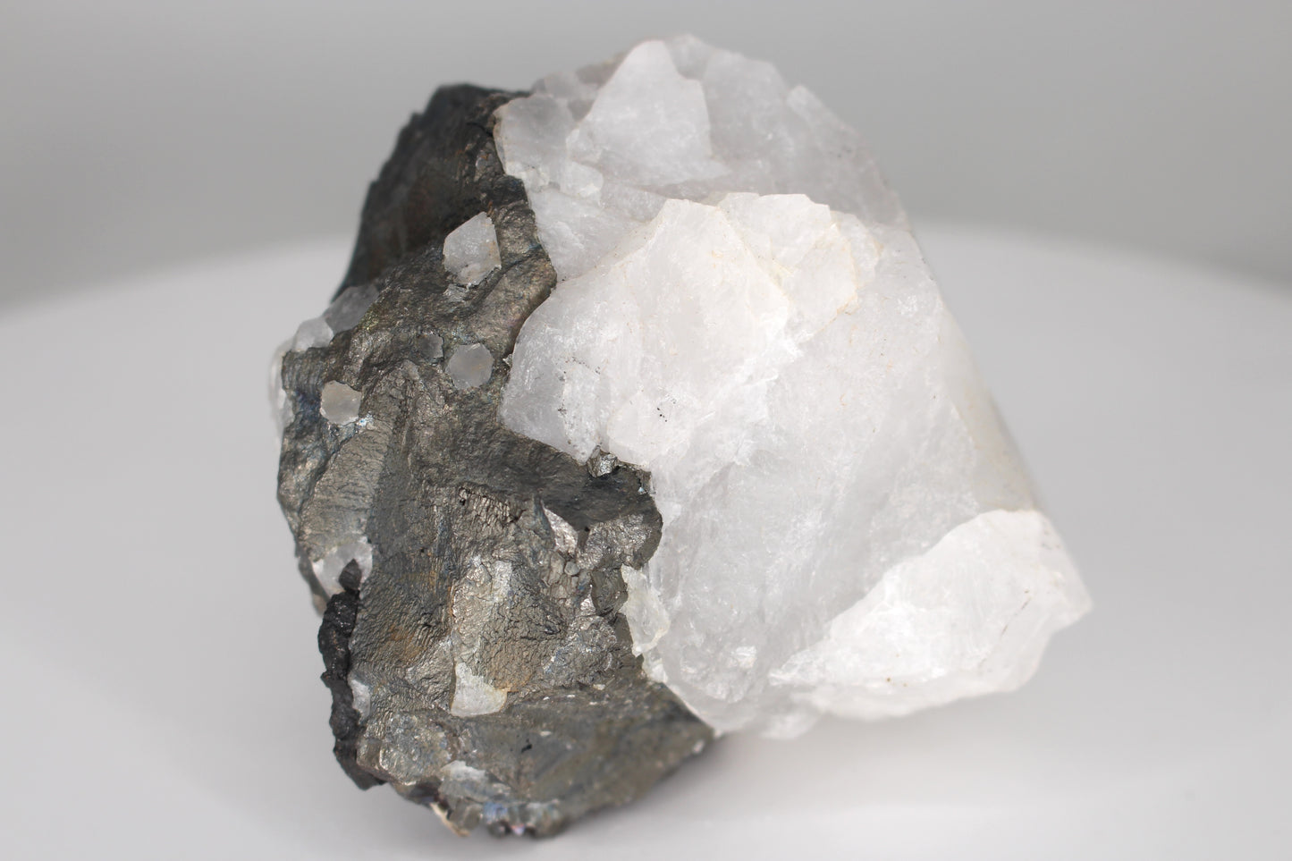 Ferberite on Quartz