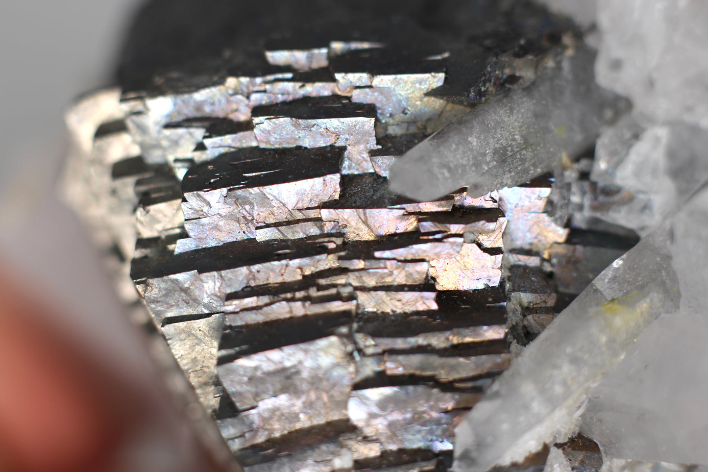 Ferberite on Quartz