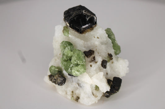 Diopside on Quartz w/ Mica