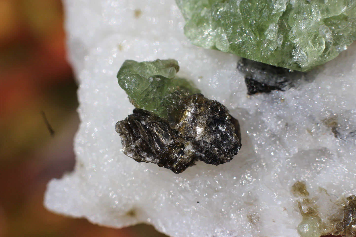 Diopside on Quartz w/ Mica