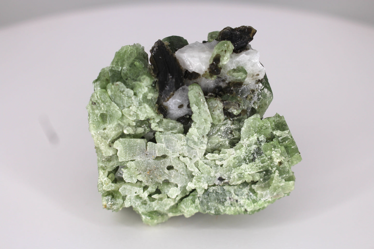 Diopside on Quartz w/ Mica