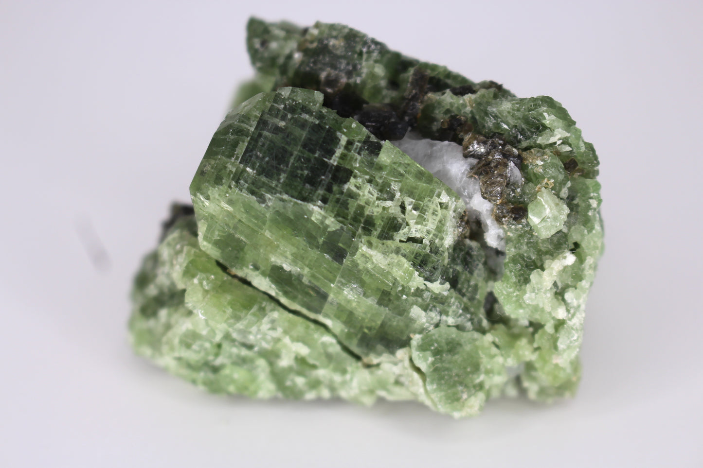 Diopside on Quartz w/ Mica