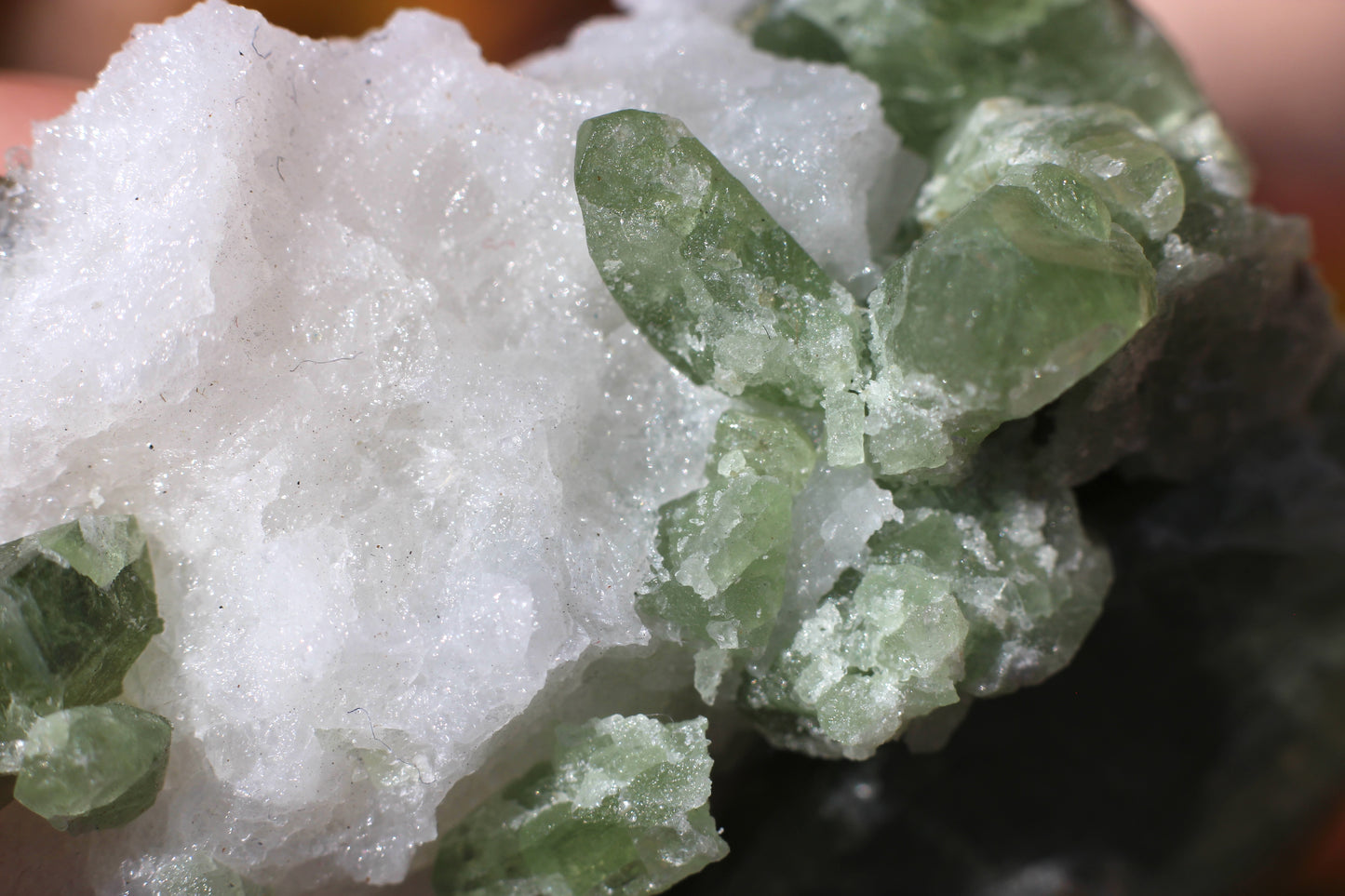 Diopside on Quartz w/ Mica